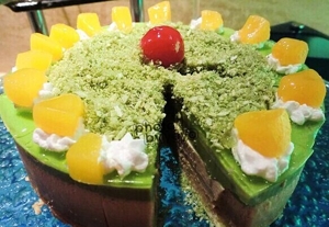 Grüner Tee Mousse-Torte