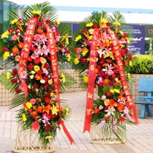 Cesto di Fiori per Apertura (un paio)